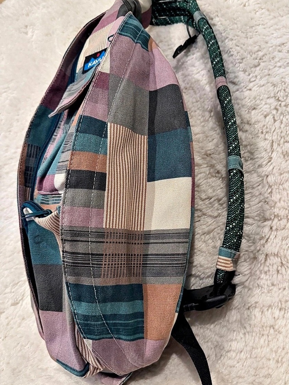 KAVU Rope Sling Bag Geometric Patchwork Backpack - Picture 3 of 3